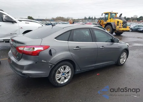 2012 Ford Focus Sel z USA, uszkodzony, nr VIN 1FAHP3H26CL339747